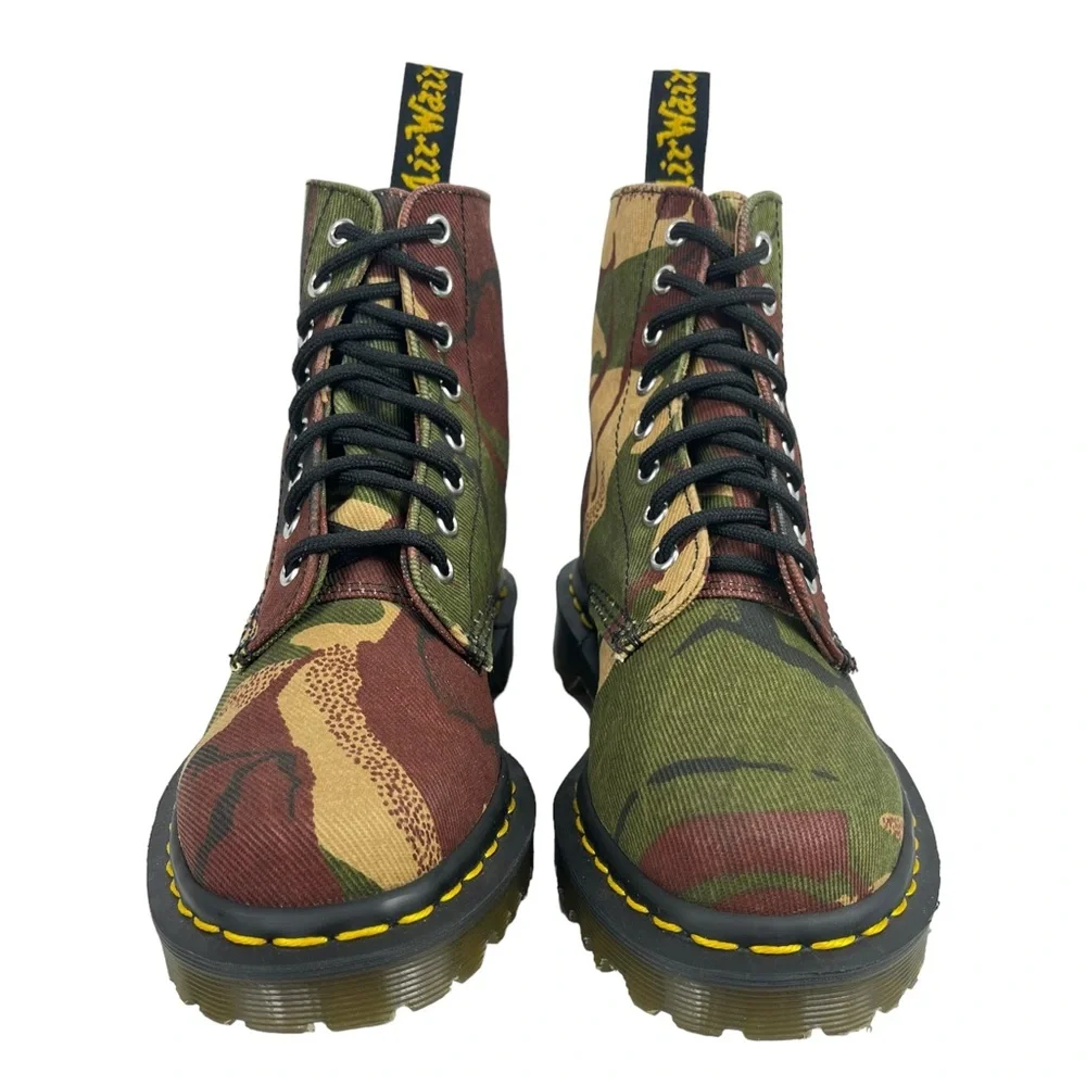 Dr. Martens Men 5 Women 6 Camo Lickwax Canvas Lace‎ Up Boots Made in England